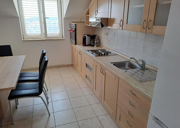 Panorama Apartment *